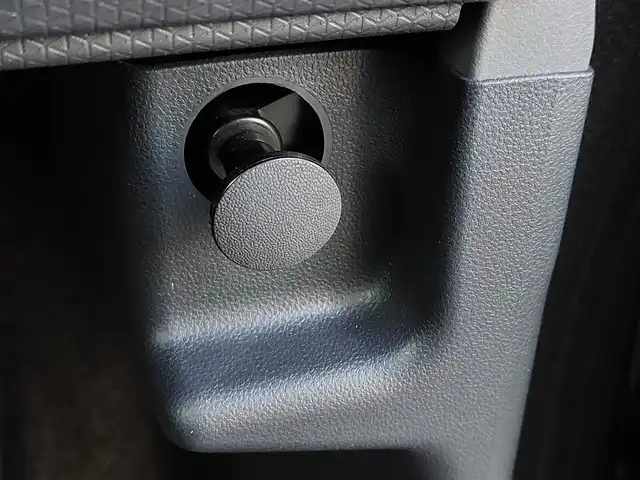 ダイハツ タント カスタム RS 東京都 2019(令1)年 3.2万km ブラックマイカメタリック 社外ナビ/両側パワースライドドア/ハーフレザーシート/スマートアシスト/衝突軽減ブレーキ/コーナーセンサー/アイドリングストップ/スマートキー/プッシュスタート/LEDヘッドライト/純正アルミホイール