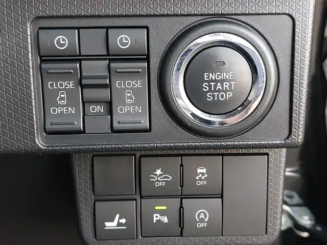 ダイハツ タント カスタム RS 東京都 2019(令1)年 3.2万km ブラックマイカメタリック 社外ナビ/両側パワースライドドア/ハーフレザーシート/スマートアシスト/衝突軽減ブレーキ/コーナーセンサー/アイドリングストップ/スマートキー/プッシュスタート/LEDヘッドライト/純正アルミホイール