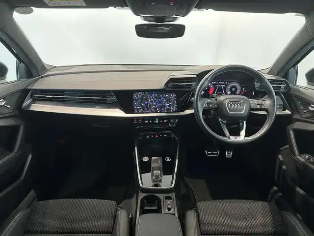 アウディ Ａ３ SB 30TFSI Sライン 愛知県 2021(令3)年 3.4万km 黒 コンビニエンス＆アシスタンスパッケージ/Sライン・ハーフレザーシート/ナビゲーションパッケージ/Audiプレセンス/アダプティブクルーズコントロール/ワイヤレスデバイスチャージャー/バーチャルコックピット/car play/Bluetooth/プッシュスタート/ETC