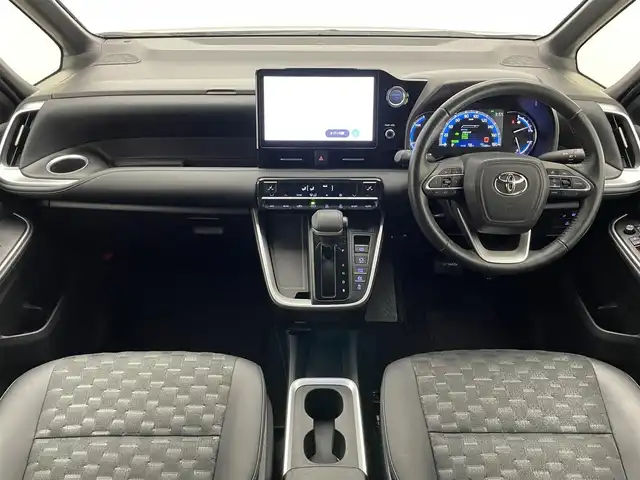 トヨタ ヴォクシー ハイブリッド S－Z 愛知県 2022(令4)年 7.2万km アティチュードブラックマイカ 純正１０．５型ディスプレイオーディオプラス/ナビ/ＨＤＭＩ/禁煙車/フリップダウンモニター（純正１４インチ）/バックカメラ/シートヒーター/フルセグTV/ＤＶＤ/CD再生機能有/ドライブレコーダー/ＥＴＣ2.0/追従クルーズコントロール/トヨタセーフティセンス/衝突被害軽減システム/車線逸脱/ＬＥＤオートライト/オートマチックハイビーム/ＡＣ１００Ｖ１５００W/両側パワースライドドア/USB端子/Bluetooth/プッシュスタート/スマートキー
