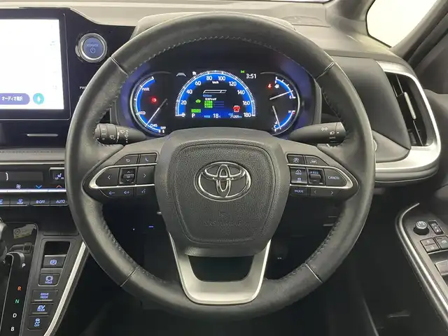 トヨタ ヴォクシー ハイブリッド S－Z 愛知県 2022(令4)年 7.2万km アティチュードブラックマイカ 純正１０．５型ディスプレイオーディオプラス/ナビ/ＨＤＭＩ/禁煙車/フリップダウンモニター（純正１４インチ）/バックカメラ/シートヒーター/フルセグTV/ＤＶＤ/CD再生機能有/ドライブレコーダー/ＥＴＣ2.0/追従クルーズコントロール/トヨタセーフティセンス/衝突被害軽減システム/車線逸脱/ＬＥＤオートライト/オートマチックハイビーム/ＡＣ１００Ｖ１５００W/両側パワースライドドア/USB端子/Bluetooth/プッシュスタート/スマートキー