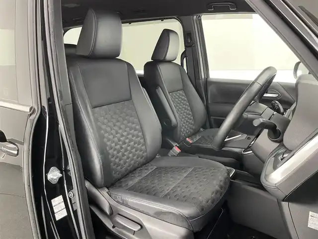 トヨタ ヴォクシー ハイブリッド S－Z 愛知県 2022(令4)年 7.2万km アティチュードブラックマイカ 純正１０．５型ディスプレイオーディオプラス/ナビ/ＨＤＭＩ/禁煙車/フリップダウンモニター（純正１４インチ）/バックカメラ/シートヒーター/フルセグTV/ＤＶＤ/CD再生機能有/ドライブレコーダー/ＥＴＣ2.0/追従クルーズコントロール/トヨタセーフティセンス/衝突被害軽減システム/車線逸脱/ＬＥＤオートライト/オートマチックハイビーム/ＡＣ１００Ｖ１５００W/両側パワースライドドア/USB端子/Bluetooth/プッシュスタート/スマートキー