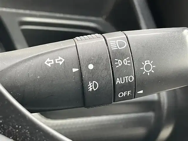 スズキ クロスビー HYBRID MZ 群馬県 2018(平30)年 7.8万km ミネラルグレーメタリック (株)IDOMが運営する【じしゃロン伊勢崎店】の自社ローン対象車両になります。こちらは現金ご利用時の価格です。自社ローンご希望の方は別途その旨お申付け下さい。/エマージェンシーブレーキ/社外SDナビゲーション/バックカメラ/CD/DVD/SD/BT/DTV/パドルシフト/クルーズコントロール/コーナーセンサー/ビルトインETC/LEDヘッドライト/オートライト/フォグライト/アイドリングストップ			/ドアバイザー/純正フロアマット