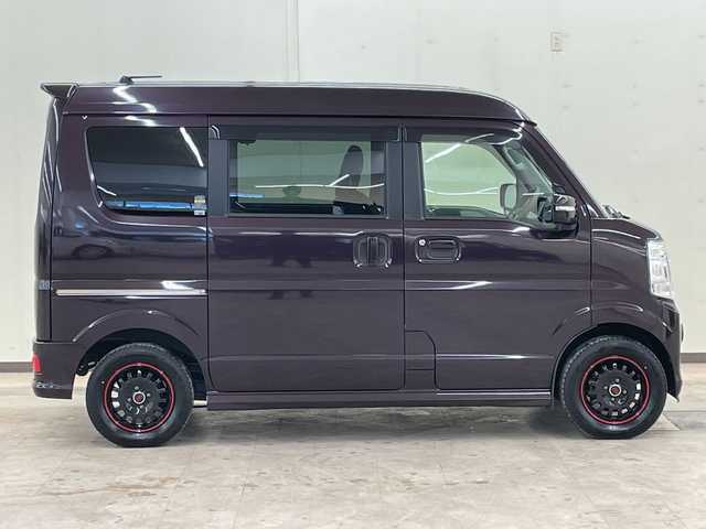 日産 ＮＶ１００クリッパー リオ G 道央・札幌 2017(平29)年 4.6万km ムーンライトバイオレット 4WD//純正ナビ//ドライブレコーダー//ETC//両側パワースライドドア//横滑り防止装置//衝突軽減システム//シートヒーター//エンジンスタータ//オートエアコン//電動格納ミラー//パワーウィンド//ドアバイザー//プッシュスタート//スマートキー//冬タイヤ付き