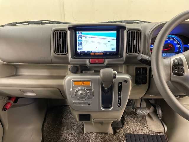 日産 ＮＶ１００クリッパー リオ G 道央・札幌 2017(平29)年 4.6万km ムーンライトバイオレット 4WD//純正ナビ//ドライブレコーダー//ETC//両側パワースライドドア//横滑り防止装置//衝突軽減システム//シートヒーター//エンジンスタータ//オートエアコン//電動格納ミラー//パワーウィンド//ドアバイザー//プッシュスタート//スマートキー//冬タイヤ付き