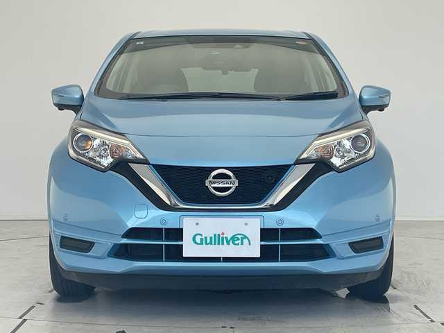 日産 ノート e－パワー X 愛知県 2017(平29)年 3.7万km ソニックブルー 純正ナビ/全方位カメラ/バックカメラ/コーナーセンサー/LEDヘッドライト/オートライト/ドライブレコーダー/ETC/衝突軽減システム/CD/Bluetooth/ステアリングスイッチ/スマートキー/プッシュスタート