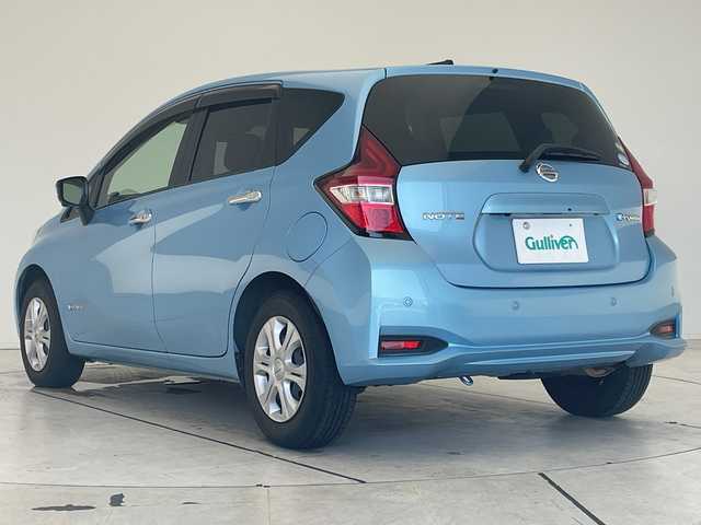 日産 ノート e－パワー X 愛知県 2017(平29)年 3.7万km ソニックブルー 純正ナビ/全方位カメラ/バックカメラ/コーナーセンサー/LEDヘッドライト/オートライト/ドライブレコーダー/ETC/衝突軽減システム/CD/Bluetooth/ステアリングスイッチ/スマートキー/プッシュスタート