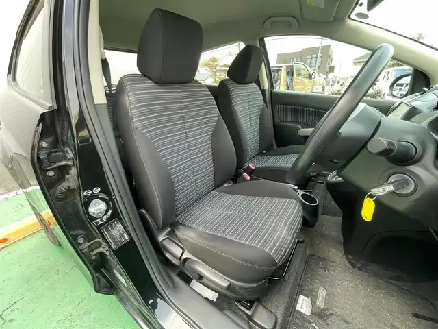 マツダ デミオ 13C 埼玉県 2009(平21)年 6.6万km ブリリアントブラック 新車時保証書/取扱説明書/記録簿/　（R6/12/20、R4/12/09）/純正SDナビ/　（ワンセグTV/CD/SD/ラジオ/外部端子）/ETC/ヘッドライトレベライザー/タイヤサイズ　175/65/R14