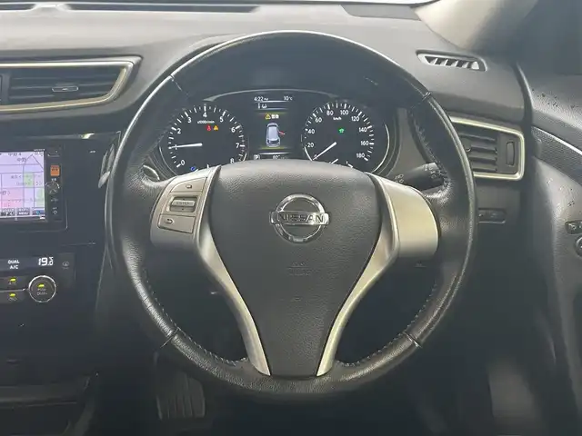 日産 エクストレイル ハイブリッド 20X エマージェンシーブレーキ 秋田県 2016(平28)年 8.1万km ブリリアントホワイトパール (株)IDOMが運営する【じしゃロン 秋田店】の自社ローン専用車両になります。こちらは現金またはオートローンご利用時の価格です。自社ローンご希望の方は別途その旨お申付け下さい/４WD/スマートキー/純正ナビ/フルセグテレビ/バックカメラ/ETC/シートヒーター/パワーバックドア