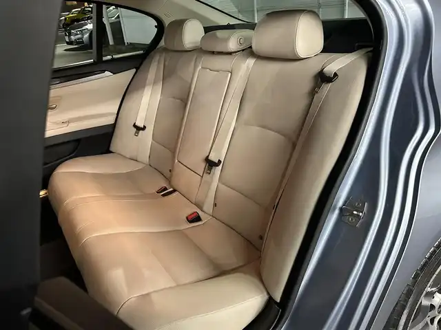 ＢＭＷ アクティブハイブリッド 5 ラグジュアリー 静岡県 2015(平27)年 4.5万km リキッドブルー IDriveHDDナビフルセグTV Bluetooth/バックカメラ/ホワイトレザーシート シートヒーター /前席パワーシート　運転席メモリー機能/サンルーフ/コンフォートアクセス/パワートランクリッド/クルーズコントロール/ミラー一体型ETC