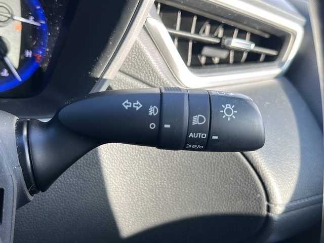 トヨタ カローラ クロス ハイブリッド Z 沖縄県 2021(令3)年 6.1万km アティチュードブラックマイカ モデリスタエアロ　/純正ディスプレイオーディオ　/バックモニター　/トヨタセーフティーセンス　/レーダークルーズコントロール　/パワーバックドア　/パワーシート　/ハーフレザーシート/シートヒーター　/純正フロアマット/純正18インチAW/ETC