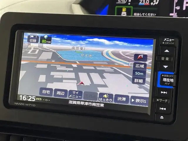 ダイハツ タント カスタム X 滋賀県 2021(令3)年 2.7万km パールブラック 禁煙車/純正ナビ/（CD/DVD/SD/USB/Bluetooth/フルセグTV）/バックカメラ/両側電動スライドドア/ビルトインETC/前方ドライブレコーダー/車線逸脱警報/衝突軽減ブレーキ/クリアランスソナー/先行車発進お知らせ/ステアリングリモコン/ハーフレザーシート/前席シートヒーター/レザー調シートカバー/LEDヘッドライト/フォグランプ/USB充電/純正アルミホイール/純正ドアバイザー/リアロールサンシェイド/W＋サイドエアバッグ/スペアキー1本