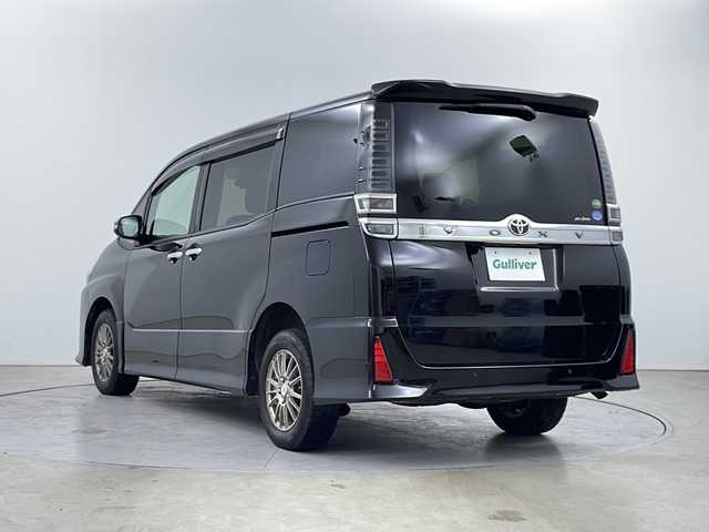 トヨタ ヴォクシー ZS 煌Ⅱ 道央・札幌 2020(令2)年 6.8万km ブラック ・４WD/寒冷地仕様/・トヨタセーフティセンス/・プリクラッシュセーフティ/・ケンウッド９インチ　ナビ/・MDV-M906HDL/・DVD.CD.SD.フルセグTV/・バックカメラ/・両側パワースライドドア /・LEDライト/フォグランプ/・オートライト/オートハイビーム/・クルーズコントロール/・ETC