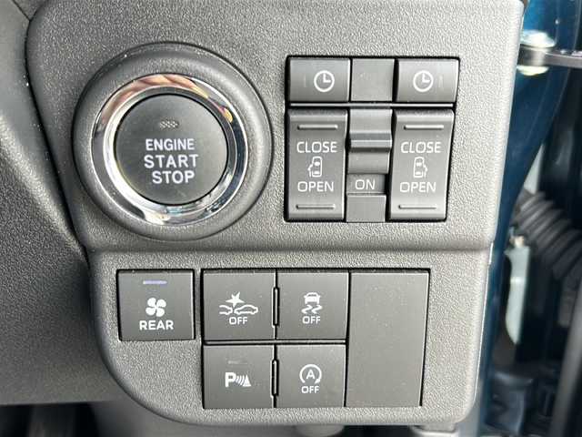ダイハツ アトレー バン RS 富山県 2023(令5)年 0.7万km レーザーブルークリスタルシャイン ４ＷＤ/デジタルインナーミラー/衝突被害軽減ブレーキ/レーダークルーズコントロール/クリアランスソナー/両側パワースライドドア/純正ディスプレイオーディオ/フルセグ/バックカメラ/ETC/ドライブレコーダー/LEDヘッドライト