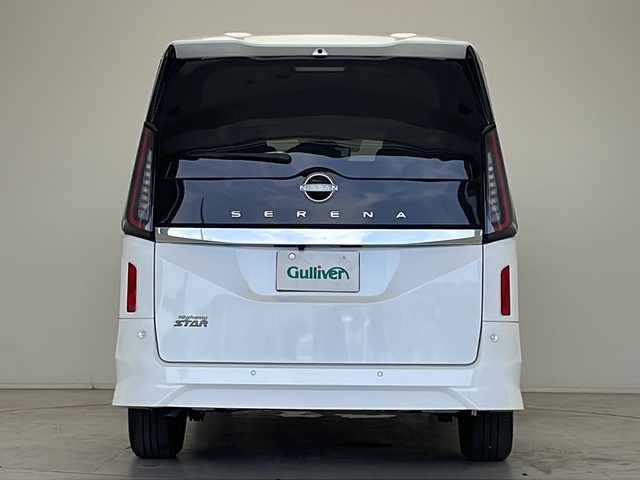 日産 セレナ ハイウェイスター V Vセレクション 愛知県 2024(令6)年 0.1万km プリズムホワイト プロパイロット/衝突軽減システム/純正9型ナビ/全方位カメラ/両側パワースライドドア/クルーズコントロール/フルセグ/Bluetooth/バックカメラ/コーナーセンサー/純正アルミホイール/ブラインドスポットモニター/LEDヘッドライト/パドルシフト/インテリジェントミラー/リアオートエアコン/ドライブレコーダー/ETC/ステアリングスイッチ/スマートキー/プッシュスタート