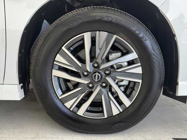 日産 セレナ ハイウェイスター V Vセレクション 愛知県 2024(令6)年 0.1万km プリズムホワイト プロパイロット/衝突軽減システム/純正9型ナビ/全方位カメラ/両側パワースライドドア/クルーズコントロール/フルセグ/Bluetooth/バックカメラ/コーナーセンサー/純正アルミホイール/ブラインドスポットモニター/LEDヘッドライト/パドルシフト/インテリジェントミラー/リアオートエアコン/ドライブレコーダー/ETC/ステアリングスイッチ/スマートキー/プッシュスタート