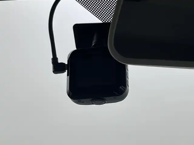 スズキ ラパン S 福岡県 2017(平29)年 4.9万km フレンチミントパールメタリック 社外ナビ／フルセグＴＶ　/ＥＴＣ　/前方ドライブレコーダー　/衝突軽減ブレーキ　/横滑り防止装置　/アイドリングストップ　/シートヒーター　/プッシュスタート／スマートキー　/電動格納式ドアミラー　/純正フロアマットト