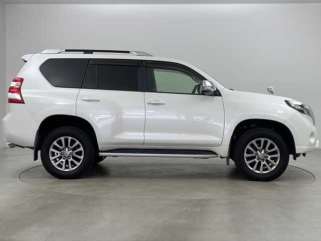 トヨタ ランドクルーザー プラド TX Lパッケージ・G－フロンティア 道央・札幌 2016(平28)年 7.2万km ホワイトパールクリスタルシャイン ・ワンオーナー/・社外ナビ&CD&DVD&SD&BT&HDMI/・バックカメラ/・クルーズコントロール/・横滑り防止装置/・コーナーセンサー/・前方ドライブレコーダー/・前席シートヒーター/・前席パワーシート/・ルーフレール/・プッシュスタート/・電動格納ミラー/・LEDヘッドライト/・オートライト/・スマートキー/・取扱説明書