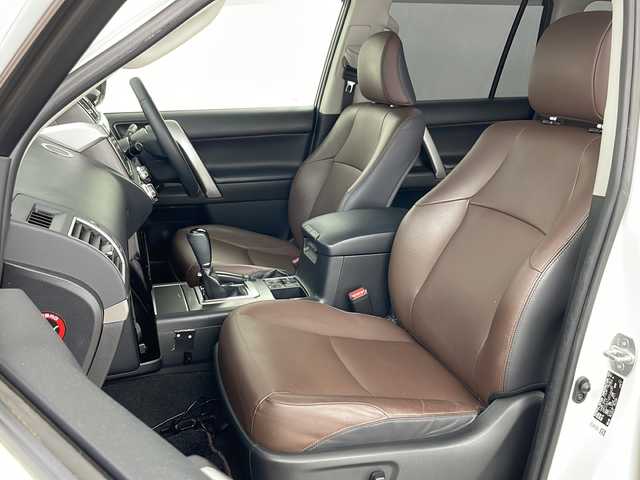 トヨタ ランドクルーザー プラド TX Lパッケージ・G－フロンティア 道央・札幌 2016(平28)年 7.2万km ホワイトパールクリスタルシャイン ・ワンオーナー/・社外ナビ&CD&DVD&SD&BT&HDMI/・バックカメラ/・クルーズコントロール/・横滑り防止装置/・コーナーセンサー/・前方ドライブレコーダー/・前席シートヒーター/・前席パワーシート/・ルーフレール/・プッシュスタート/・電動格納ミラー/・LEDヘッドライト/・オートライト/・スマートキー/・取扱説明書