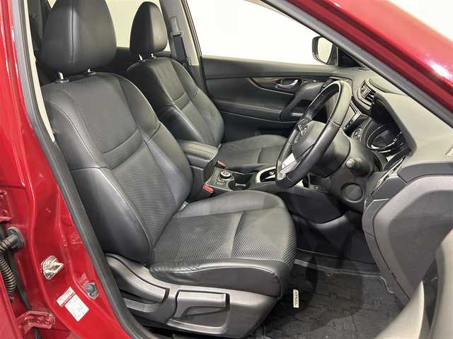 日産 エクストレイル 20Xi 愛媛県 2020(令2)年 5.2万km ガーネットレッド 純正9インチナビ【MM519D-L】/フルセグTV /Bluetooth/DVD/Blu-ray/アラウンドビューモニター/プロパイロット/レーダークルーズコントロール/インテリジェンスルームミラー/純正前方ドライブレコーダー/全席シートヒーター/パワーバックドア/純正18インチアルミホイール/スペアキーX1