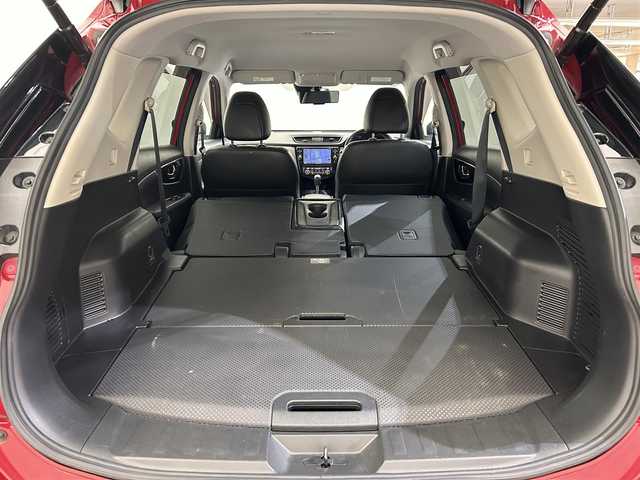 日産 エクストレイル 20Xi 愛媛県 2020(令2)年 5.2万km ガーネットレッド 純正9インチナビ【MM519D-L】/フルセグTV /Bluetooth/DVD/Blu-ray/アラウンドビューモニター/プロパイロット/レーダークルーズコントロール/インテリジェンスルームミラー/純正前方ドライブレコーダー/全席シートヒーター/パワーバックドア/純正18インチアルミホイール/スペアキーX1