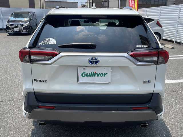 トヨタ ＲＡＶ４ ハイブリットG 広島県 2021(令3)年 6.2万km ホワイトパールクリスタルシャイン /登録時走行距離/　　　　　　　61556キロ/ワンオーナー/純正ディスプレイオーディオ/パノラミックビューモニター/地デジ/ハーフレザーシート/シートヒーター/PCS/モデリスタエアロ/パワーバックドア/デジタルインナーミラー/スペアキー×１/ビルトンETC/新車時整備手帳/　　【保証書】/取扱説明書/