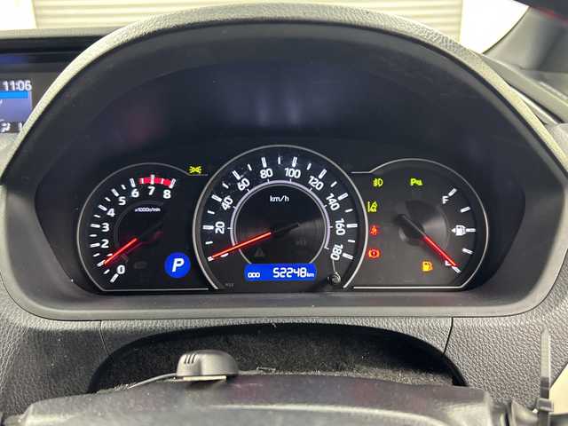 トヨタ ノア Si ダブルバイビーⅢ 三重県 2021(令3)年 5.3万km ホワイトパールクリスタルシャイン 純正9インチSDナビ/・AM/FM/CD/DVD/フルセグ/Bluetooth/SD/トヨタセーフティセンス/12.1インチ純正フリップダウンモニター/バックカメラ/両側パワースライドドア/クルーズコントロール/オートライト/オートハイビーム/前後ドライブレコーダー/ビルトインETC/プリクラッシュセーフティ/クリアランスソナー/先行車発進告知/純正16インチアルミホイール