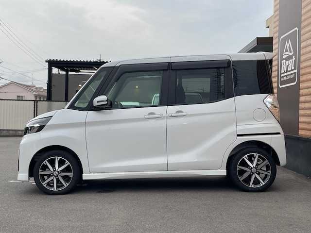 日産 デイズ ルークス ハイウェイスター Gターボ 愛知県 2019(令1)年 6.2万km ホワイトパール 全方位カメラ/純正ナビ/クルーズコントロール/両側パワースライドドア/レーンキープアシスト/衝突軽減ブレーキ/横滑り防止装置/ETC2.0/プッシュスタート/アイドリングストップ/純正アルミホイール