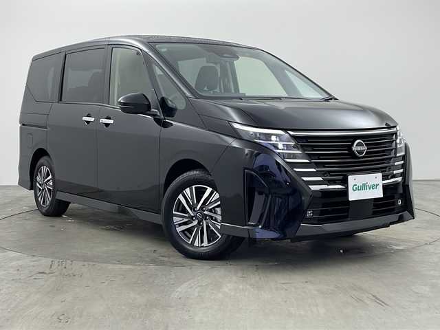 日産 セレナ e－パワー ハイウェイスター V 兵庫県 2025(令7)年 0.1千km ダイヤモンドブラック ・純正12.3インチナビ/・Bluetooth接続/・フルセグTV/・AppleCarPlay/AndroidAuto/・アラウンドビューモニター/・おくだけ充電/・タッチフリースライドドア/・両側パワースライドドア/・電子パーキングブレーキ/・ブラインドスポットモニター/・オートホールド/・純正フリップダウンモニター/・左右独立エアコン/・後席エアコン/・ビルトインETC2.0 /・全席USB充電ポート/・インテリジェントクルーズ/・車線維持支援/・車線逸脱警報/・車線逸脱防止支援/・後側方車両検知警報/・後側方衝突防止支援/・前方衝突防止支援/・踏み間違い衝突防止支援/・先行車発進お知らせ/・制限速度標識検知支援/・道路標識検知支援/・前後クリアランスソナー/・ふらつき警報/・プロパイロット/・デジタルインナーミラー/・オートマチックハイビーム/・ウインカーミラー/・フォグランプ/・革巻きステアリング/・ステアリングスイッチ/・取扱説明書/・保証書/・スペアキー/・16インチ純正アルミホイール/・LEDヘッドランプ