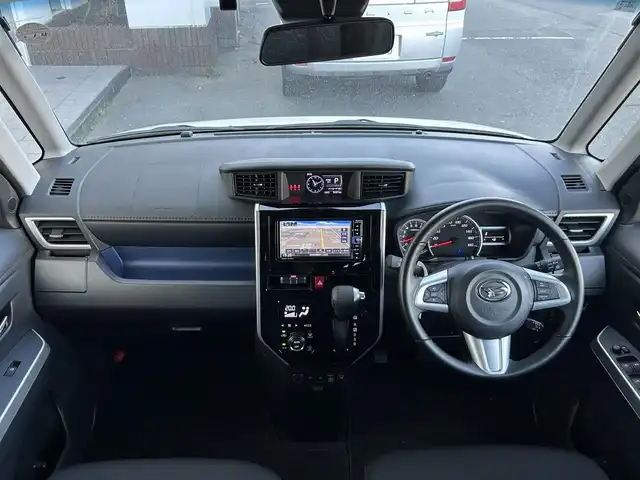 ダイハツ トール カスタムG SAⅢ 静岡県 2020(令2)年 0.4万km パールホワイトⅢ スマートアシスト３/純正ＳＤナビ/全周囲カメラ/フルセグTV/ＤＶＤ再生/ＢＴオーディオ/ドラレコ/クルコン/前席シートヒーター/両側電動スライドドア/ＬＥＤヘッドライト/フォグランプ/純正14AW