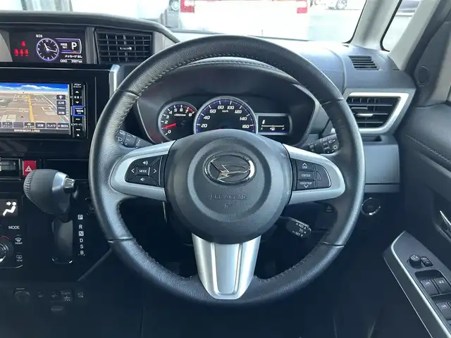 ダイハツ トール カスタムG SAⅢ 静岡県 2020(令2)年 0.4万km パールホワイトⅢ スマートアシスト３/純正ＳＤナビ/全周囲カメラ/フルセグTV/ＤＶＤ再生/ＢＴオーディオ/ドラレコ/クルコン/前席シートヒーター/両側電動スライドドア/ＬＥＤヘッドライト/フォグランプ/純正14AW