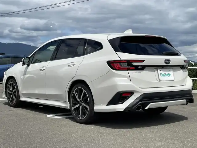 スバル レヴォーグ 1．8GT－H EX 佐賀県 2021(令3)年 3.5万km クリスタルホワイトP ワンオーナー/純正11.6インチセンターインフォメーションディスプレイ/・フルセグTV/AM/FM/USB/Bluetooth/・Apple Car Play/Android Auto/バック/フロント/サイドカメラ/前方ドライブレコーダー/ビルトインETC/デジタルインナーミラー/電子パーキングブレーキ/AUTO HOLD機能/パワーリヤゲート/DN席パワーシート(D席メモリー機能付)/全席シートヒーター/ISOFIX対応/革巻きステアリング/ステアリングリモコン/純正エアロ/純正18インチアルミホイール/純正LEDヘッドライト/純正LEDフォグランプ/リヤフォグランプ/純正フロアマット/新車保証書/スバルアイサイト/・全車速追従機能付クルーズコントロール/・プリクラッシュブレーキ/・エマージェンシーレーンキープアシスト/・車線逸脱防止機能/・先行車発進お知らせ機能/・ディスプレイコーナーセンサー