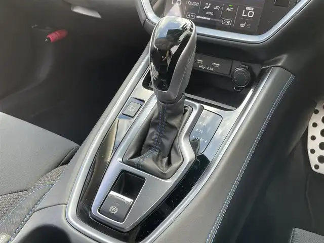 スバル レヴォーグ 1．8GT－H EX 佐賀県 2021(令3)年 3.5万km クリスタルホワイトP ワンオーナー/純正11.6インチセンターインフォメーションディスプレイ/・フルセグTV/AM/FM/USB/Bluetooth/・Apple Car Play/Android Auto/バック/フロント/サイドカメラ/前方ドライブレコーダー/ビルトインETC/デジタルインナーミラー/電子パーキングブレーキ/AUTO HOLD機能/パワーリヤゲート/DN席パワーシート(D席メモリー機能付)/全席シートヒーター/ISOFIX対応/革巻きステアリング/ステアリングリモコン/純正エアロ/純正18インチアルミホイール/純正LEDヘッドライト/純正LEDフォグランプ/リヤフォグランプ/純正フロアマット/新車保証書/スバルアイサイト/・全車速追従機能付クルーズコントロール/・プリクラッシュブレーキ/・エマージェンシーレーンキープアシスト/・車線逸脱防止機能/・先行車発進お知らせ機能/・ディスプレイコーナーセンサー