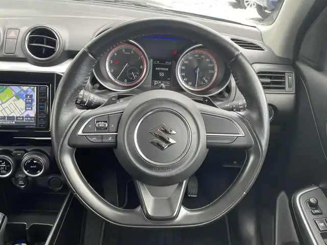 スズキ スイフト XL 道央・札幌 2017(平29)年 7.7万km ネオンブルーM 純正SDナビ/　CD/DVD/Bluetooth/フルセグ/バックカメラ/前席シートヒーター/プッシュスタート/スマートキー/パドルシフト/フォグランプ/革巻きステアリング/ステアリングスイッチ/純正ドアバイザー/取扱説明書/保証書