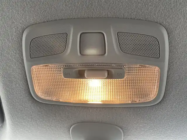 スズキ スイフト XL 道央・札幌 2017(平29)年 7.7万km ネオンブルーM 純正SDナビ/　CD/DVD/Bluetooth/フルセグ/バックカメラ/前席シートヒーター/プッシュスタート/スマートキー/パドルシフト/フォグランプ/革巻きステアリング/ステアリングスイッチ/純正ドアバイザー/取扱説明書/保証書