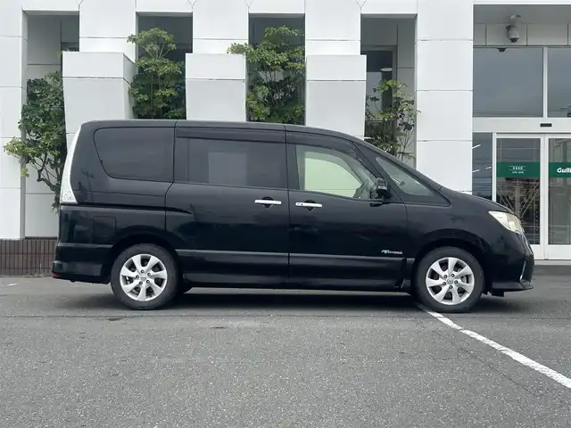 日産 セレナ ハイウェイスター Sハイブリッド 千葉県 2013(平25)年 4.5万km スーパーブラック 純正７インチナビ/バックカメラ/TV・Bluetooth・CD・DVD・SD・AUX/レーダークルーズコントロール/両側パワースライドドア/ビルトインETC/純正16インチアルミホイール/スマートキー・プッシュスタート