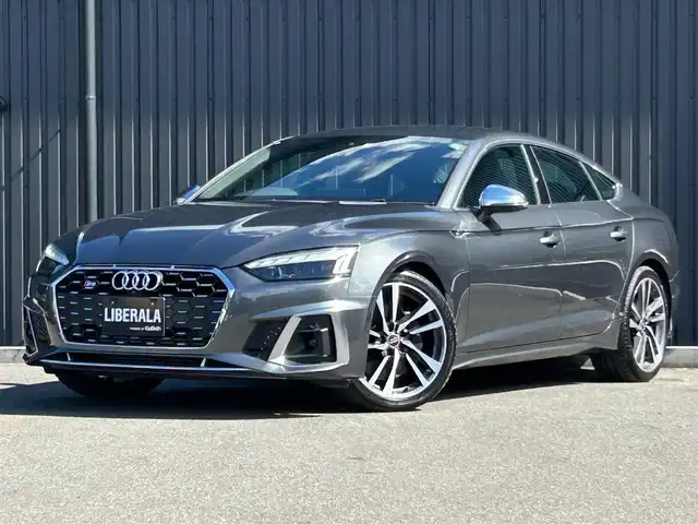 アウディ アウディ Ｓ５ スポーツバック 福島県 2022(令4)年 6.2万km デイトナグレーパールエフェクト Bang & Olufsen 3D アドバンストサウンドシステム/リヤスポーツディファレンシャル/アダプティブクルーズコントロール/アウディアクティブレーンアシスト /アウディサイドアシスト/ファインナッパレザー/バーチャルコックピットプラス/マトリクスLEDヘッドライト/パワーシート(前席)/シートヒーター（フロント/リヤ）/ステアリングヒーター/パワーリアゲート/フットオープナー/純正ナビ(BT/USB)/TVチューナー(フルセグ)/AppleCarPlay/360°/純正19AW/ETC2.0/取扱説明書/保証書/スペアキー