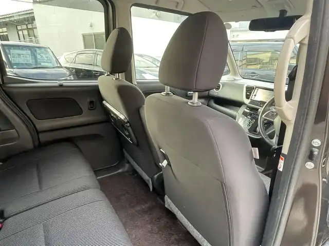 日産 デイズ ルークス ハイウェイスター Xターボ 福岡県 2018(平30)年 6.1万km アッシュブラウンM (株)IDOMが運営する【じしゃロン八幡西店】の自社ローン専用車両になります。こちらは現金またはオートローンご利用時の価格です。自社ローンご希望の方は別途その旨お申付け下さい/純正ナビ(MM318D-W)/【Bluetooth・CD・DVD・TV】/純正フロアマット/純正リアスポイラー/純正アルミホイール/片側パワスラ/コーナーセンサー/アラウンドビュー/LEDライト/オートライト/フロントフォグランプ/ステアリングスイッチ/プッシュスタート/スマートキー/ETC