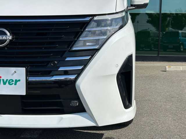日産 セレナ ハイウェイスター V 和歌山県 2023(令5)年 5.3万km プリズムホワイト 純正12.3インチナビ/全方位カメラ/フルセグTV/BT/衝突軽減ブレーキ/ブラインドスポットモニター/プロパイロット/前後コーナーセンサー/レーンキープアシスト/両側パワスラ/デジタルインナーミラー/ドラレコ/置くだけ充電器/ビルトインETC2.0/ステアリングリモコン/LEDヘッドライト/フォグランプ