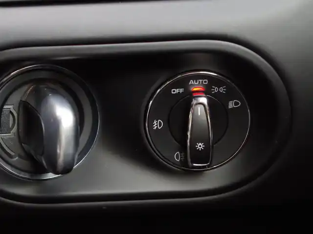 ポルシェ マカン GTS 埼玉県 2018(平30)年 3.2万km パール ブラックハーフレザーシート/オートクルーズコントロール/CarPlay/パークセンサー/バックカメラ/純正ナビ/ドラレコ/ETC/GPSレーダー探知機/Bluetooth/可変バルブ/タイヤヒビ