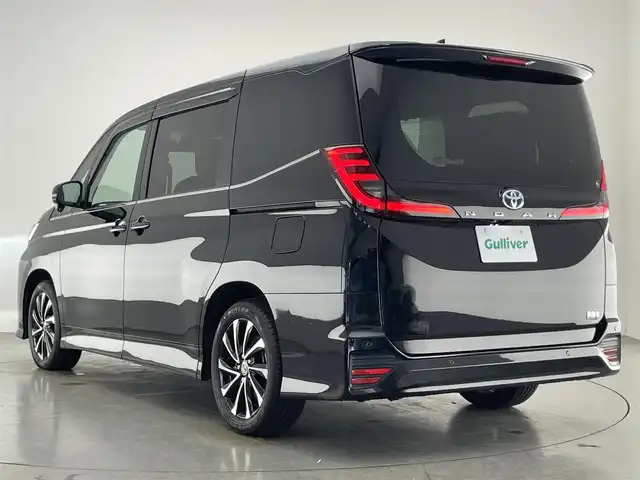 トヨタ ノア ハイブリッド S－Z 愛知県 2024(令6)年 1万km アティチュードブラックマイカ 純正１０．５型ＤＡナビ　デジイン　カラーＨＵＤ　禁煙　ＤＶＤ　フルセグ　ＥＴＣ２．０　前後ドラレコ　ＨＤＭＩ　バックカメラ　シートヒーター　セーフティセンス　衝突軽減　追従クルコン　黒ハーフレザー