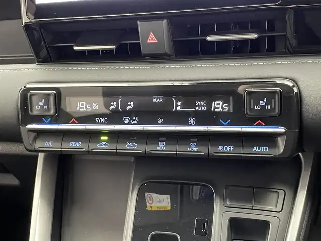 トヨタ ノア ハイブリッド S－Z 愛知県 2024(令6)年 1万km アティチュードブラックマイカ 純正１０．５型ＤＡナビ　デジイン　カラーＨＵＤ　禁煙　ＤＶＤ　フルセグ　ＥＴＣ２．０　前後ドラレコ　ＨＤＭＩ　バックカメラ　シートヒーター　セーフティセンス　衝突軽減　追従クルコン　黒ハーフレザー