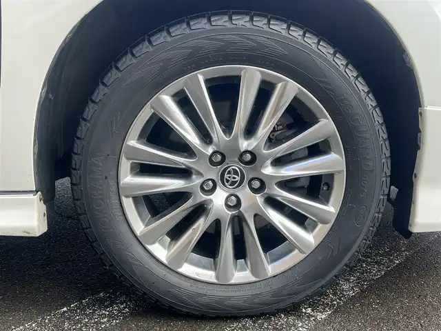 トヨタ ハリアー プレミアム 秋田県 2019(平31)年 16.2万km ホワイトパールクリスタルシャイン ４WD/衝突軽減システム/LEDヘッドライト/モデリスタエアロパーツ/純正メモリナビ（DVD/CD/BT/USB)/フルセグ/バックカメラ/トヨタ純正アルミ（冬タイヤ装着）/スマートキー/純正エンジンスターター/アイドリングストップ/プッシュスタート/コーナーセンサー/クルーズコントロール追従走行有/レーンキープアシスト/アダプティブ・フロントライティングシステム/MTモード付AT/ステアリングスイッチ/運転席パワーシート/ドライブレコーダー/ビルトインETC/電動リアゲート/電動パーキングブレーキ/オートブレーキホールド機能/100V充電/純正フロアマット/純正ドアバイザー/オートライト/オートエアコン/パワーステアリング/パワーウィンドウ/電動格納ウィンカーミラー/横滑り防止/盗難防止装置/寒冷地仕様/保証書/取扱説明書/記録簿