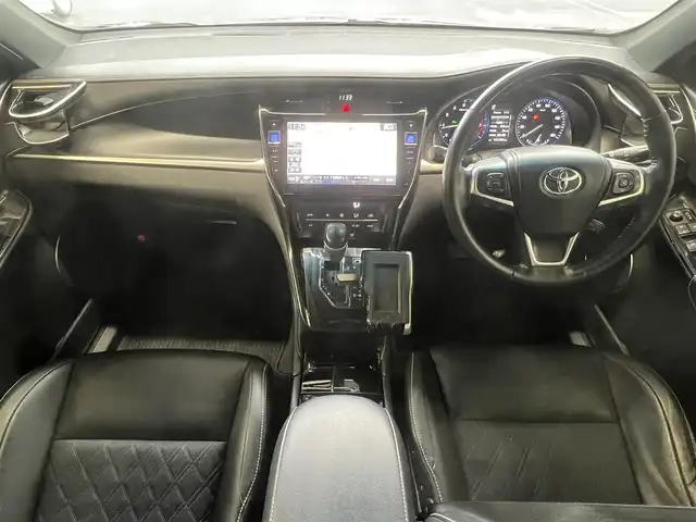 トヨタ ハリアー プレミアム 秋田県 2019(平31)年 16.2万km ホワイトパールクリスタルシャイン ４WD/衝突軽減システム/LEDヘッドライト/モデリスタエアロパーツ/純正メモリナビ（DVD/CD/BT/USB)/フルセグ/バックカメラ/トヨタ純正アルミ（冬タイヤ装着）/スマートキー/純正エンジンスターター/アイドリングストップ/プッシュスタート/コーナーセンサー/クルーズコントロール追従走行有/レーンキープアシスト/アダプティブ・フロントライティングシステム/MTモード付AT/ステアリングスイッチ/運転席パワーシート/ドライブレコーダー/ビルトインETC/電動リアゲート/電動パーキングブレーキ/オートブレーキホールド機能/100V充電/純正フロアマット/純正ドアバイザー/オートライト/オートエアコン/パワーステアリング/パワーウィンドウ/電動格納ウィンカーミラー/横滑り防止/盗難防止装置/寒冷地仕様/保証書/取扱説明書/記録簿