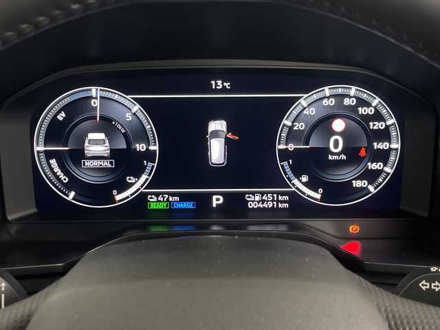 三菱 アウトランダー ＰＨＥＶ ブラックエディション 埼玉県 2023(令5)年 0.5万km アメジストブラック メーカー純正12.3インチナビ/アラウンドモニター　/マイパイロット　/パドルシフト　/ＡＣ１００Ｖ　/置くだけ充電　/ハンドルヒーター　/シートヒーター　/ハーフレザー　/純正前後ドライブレコーダー　/純正ＥＴＣ２．０