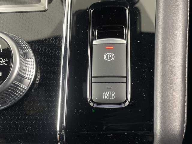 三菱 アウトランダー ＰＨＥＶ ブラックエディション 埼玉県 2023(令5)年 0.5万km アメジストブラック メーカー純正12.3インチナビ/アラウンドモニター　/マイパイロット　/パドルシフト　/ＡＣ１００Ｖ　/置くだけ充電　/ハンドルヒーター　/シートヒーター　/ハーフレザー　/純正前後ドライブレコーダー　/純正ＥＴＣ２．０