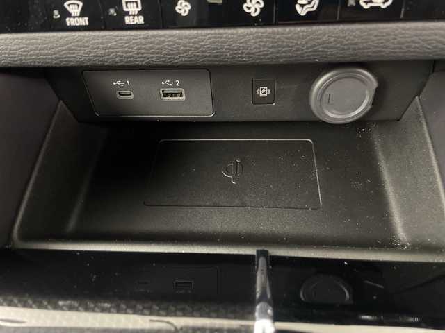 三菱 アウトランダー ＰＨＥＶ ブラックエディション 埼玉県 2023(令5)年 0.5万km アメジストブラック メーカー純正12.3インチナビ/アラウンドモニター　/マイパイロット　/パドルシフト　/ＡＣ１００Ｖ　/置くだけ充電　/ハンドルヒーター　/シートヒーター　/ハーフレザー　/純正前後ドライブレコーダー　/純正ＥＴＣ２．０