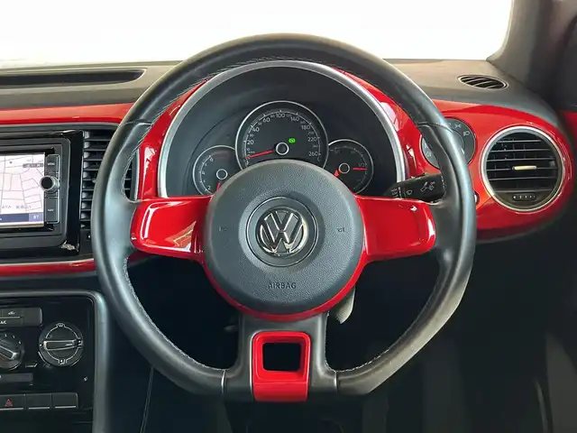 フォルクスワーゲン ザ・ビートル デザイン 山形県 2018(平30)年 4.1万km 赤 純正SDナビ /フルセグTV　/オートライト　/Bluetooth/USB /純正フロアマット　/HIDヘッドライト　/電動格納ミラー　/横滑り防止装置　/ブラインドスポットモニター　/クルーズコントロール　/ESC