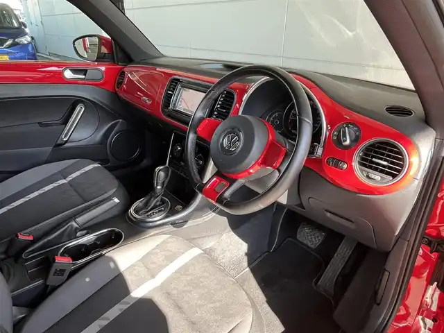 フォルクスワーゲン ザ・ビートル デザイン 山形県 2018(平30)年 4.1万km 赤 純正SDナビ /フルセグTV　/オートライト　/Bluetooth/USB /純正フロアマット　/HIDヘッドライト　/電動格納ミラー　/横滑り防止装置　/ブラインドスポットモニター　/クルーズコントロール　/ESC