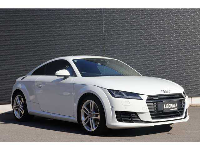 アウディ ＴＴクーペ 2．0 TFSI クワトロ 大分県 2017(平29)年 8.7万km グレイシアホワイトメタリック 当店買取車両/アシスタンスパッケージアドバンスト/・クルーズコントロール/・アウディサイドアシスト/・アウディアクティブレーンアシスト/・リヤビューカメラ/・パークアシスト/・アウディホールドアシスト/バーチャルコックピット/マトリックスＬＥＤヘッドライト/オートハイビーム/レザーパッケージ/・Ｓスポーツシート/・シートヒーター（フロント）/・ファインナッパレザー/・電動調整機能（フロント）ボルスター含む/純正ナビ/地デジ/Bluetooth/パドルシフト/純正１８インチＡＷ/ＥＴＣ/ドライブレコーダー前後（ユピテル）